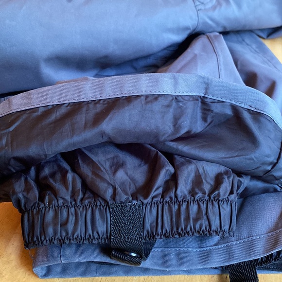 Descente North America ski snow pants size 34 pre-owned, with some spots, no hol - Picture 13 of 16